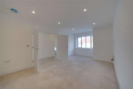 White Horse Drive, West Row, Bury St. Edmunds, Suffolk, IP28 - Photo 2