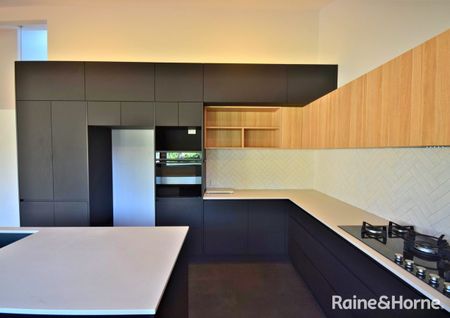 Spacious Family Home in a Sought-After North Nowra Location - Photo 2