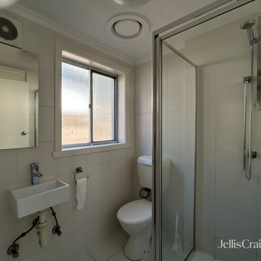 Ground Floor Apartment - Photo 1