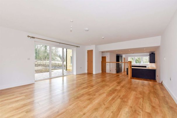 impressive four-bedroom detached home - Photo 1