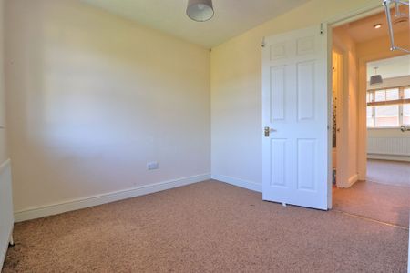 2 bedroom mid terraced house to rent, - Photo 2