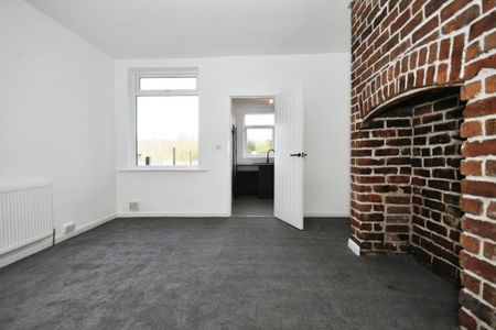 Derby Road, Chesterfield, S40 2ER - Photo 2