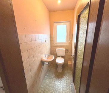 Langsur: Viel Raum für Familie oder WG – 4-Zimmer-Wohnung mit Einba... - Photo 3