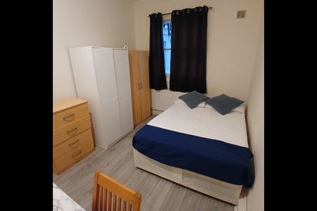 3 Bed Flat, Endymion Road, N4 - Photo 2