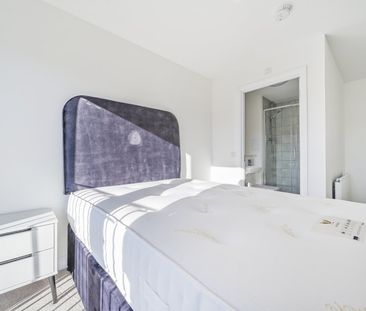 2 bedroom apartment to rent - Photo 5