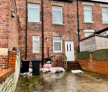 2 bedroom semi-detached house to rent - Photo 6