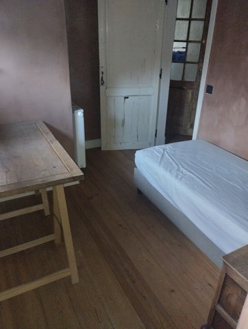 2 kamers + badkamer (EGW/internet kosten inbegrepen) - Photo 2