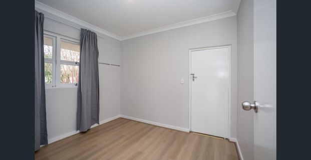 **HOME OPEN SAT NOV 29 12:30-12:45PM**Renovated Granny Flat - Photo 1