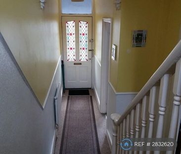 4 bedroom terraced house to rent - Photo 1