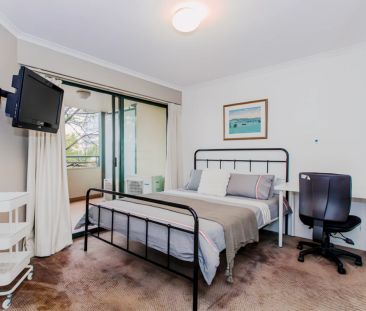 2 bed 2 bath-303-mater room - Photo 2