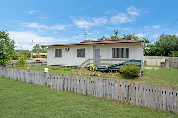 1/1 Ryrie Crescent, Rasmussen. - Photo 1