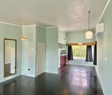 48 Chesterton Street, Johnsonville - Photo 1