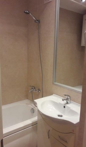 Se inchiriaza garsoniera situata pe bulevardul Nicolae Titulescu - Photo 3