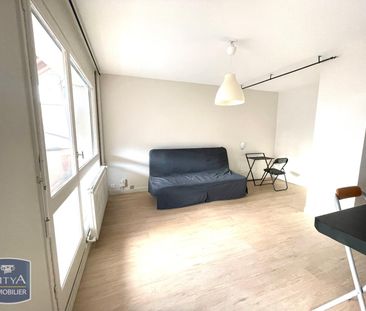 Location Appartement 1 pièce 31m² ST ETIENNE 42100 - Photo 2