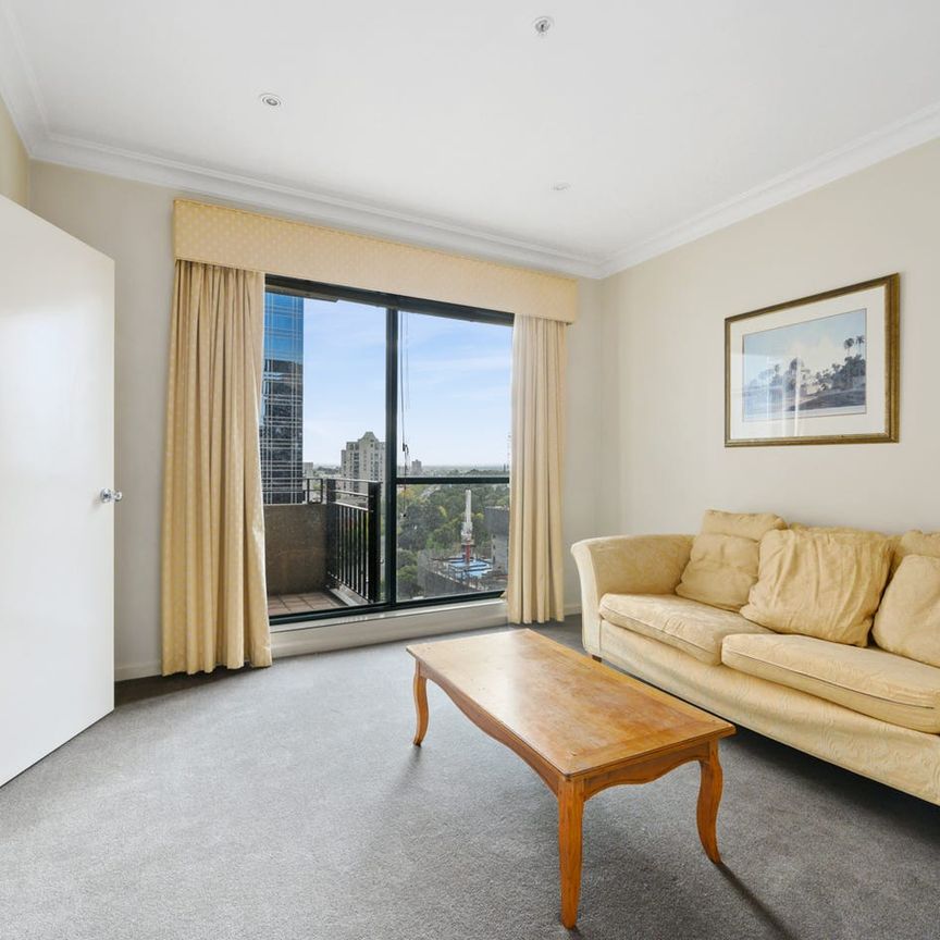 Two-Bedroom Apartment in a Prime City Location - Photo 1