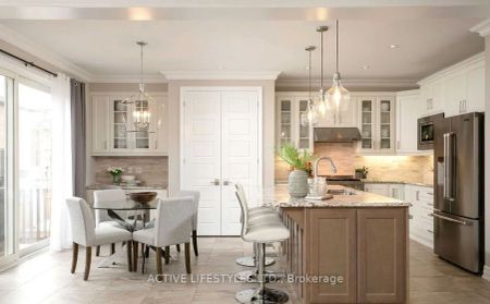 Detached Home For Lease | W9250779 - Photo 4