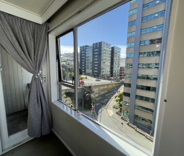 Prime Location Alert! - Photo 1