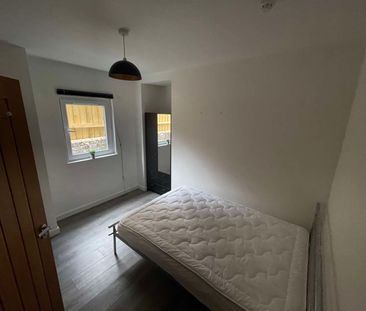 Detatched 9 bed HMO property in the heart of the English Riviera - Photo 4