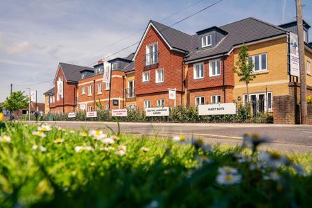 2 bedroom retirement property to rent - Photo 2