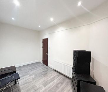 3 bedroom apartment to rent - Photo 1