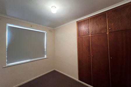 Neat and Tidy 3 Bedroom Unit! - Photo 2