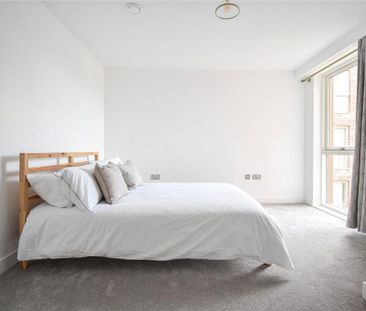 3 bedroom apartment to rent - Photo 3