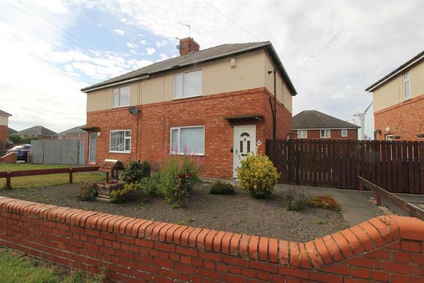 3 bedroom semi-detached house to rent - Photo 1