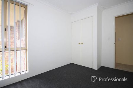 Charming Rustic Home - Photo 4