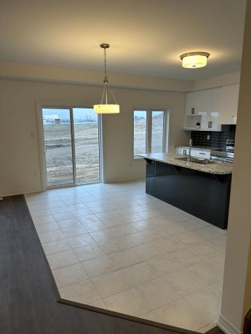 For Lease - 82 Hitchman Street, Brant, Ontario - Photo 2