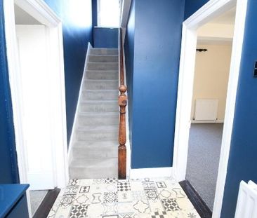 3 Antrim Road, Lisburn, BT28 3AB - Photo 2