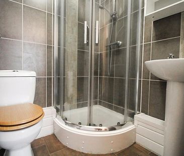 3 bedroom apartment to rent - Photo 3