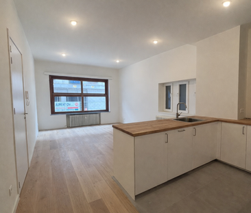 Appartement rénové 1chambre à 5000 Namur  Loyer: 750 € - Foto 3