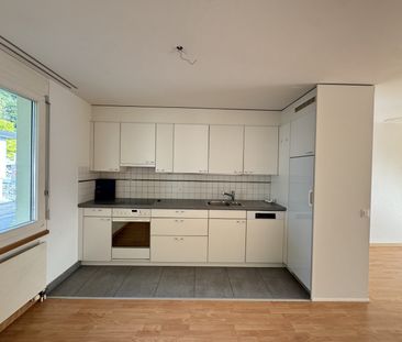 Helle 4.5-Zimmerwohnung mit grosszügigem Grundriss in Hausen am Albis - Photo 3