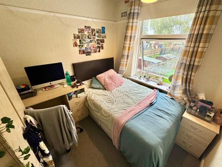 Foxley Close, Norwich - Photo 2
