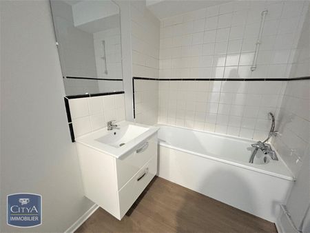 Location Appartement 1 pièce 32m² LILLE 59000 - Photo 4