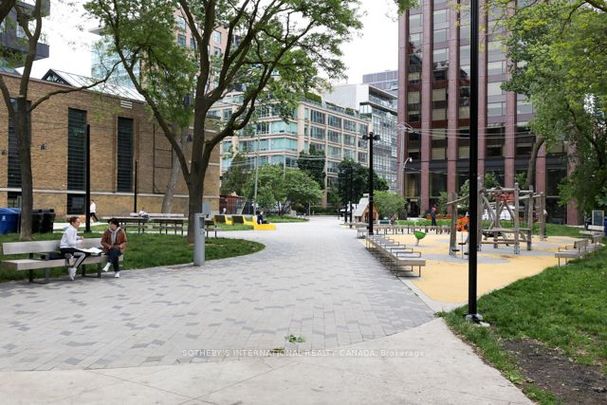 Brant Park Lofts - Photo 1