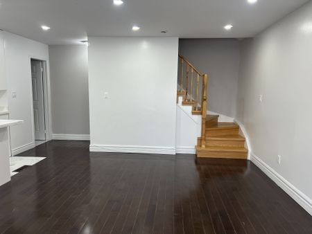 For Lease - 29 Rosebank Drive Unit# 807, Toronto, Ontario - Photo 2