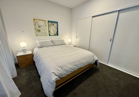 One Bedroom Central City Apartment - Photo 5