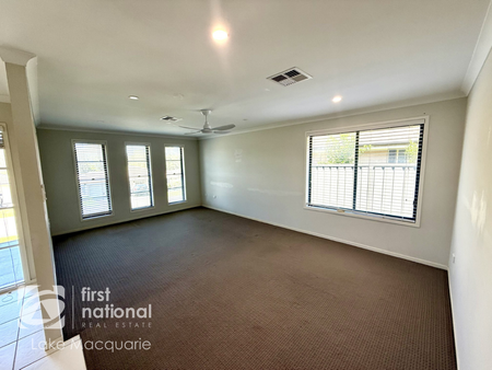 10 Redmond Circuit, Cameron Park NSW 2285 - House For Rent | Domain - Photo 5