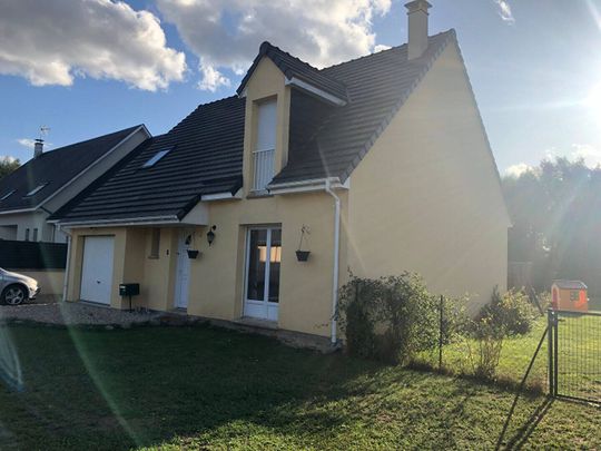 Location maison 4 pièces 110.77 m² à Le Vaudreuil (27100) - Photo 1