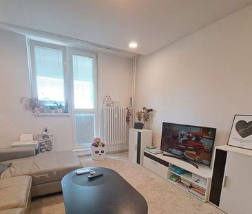 Priestranný 3-izbový byt s dvoma balkónmi na prenájom - Fotografia 1