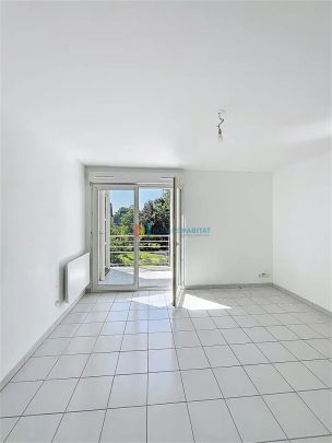 Location appartement 1 pièce - 32m² à Quimper (29000) - Photo 1