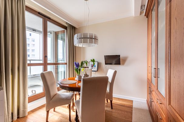 Apt z pięknym widokiem, 3 pokoje Żoliborz, 8piętro - Фото 1