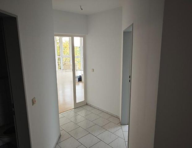 * 2- Zimmer mit Stellplatz in ruhiger Umgebung * sofort verfügbar - Foto 1