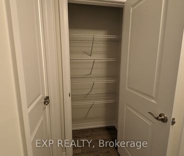 Condo Townhouse For Lease | X8144198 - Photo 2