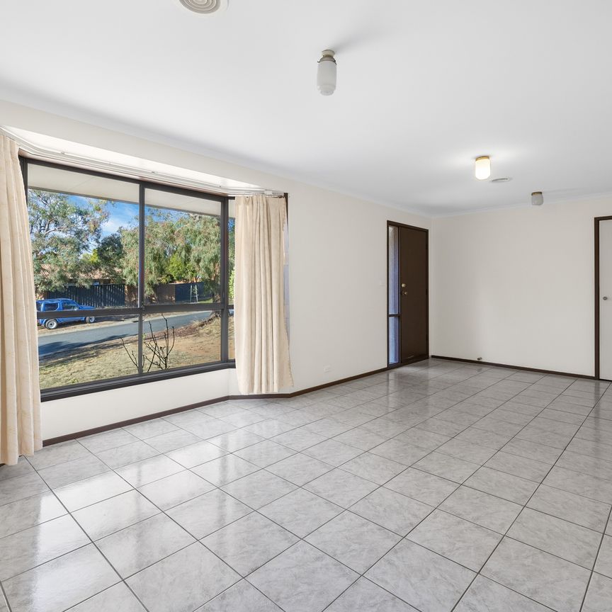 9 Audas Place, Florey ACT 2615 - House For Rent | Domain - Photo 1