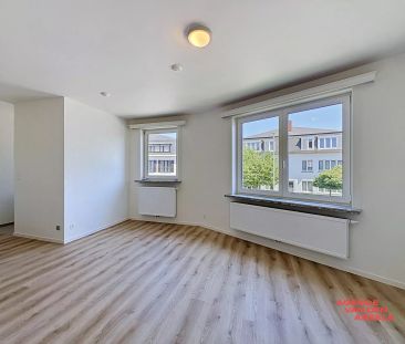Volledig gerenoveerd appartement met garage - Foto 1