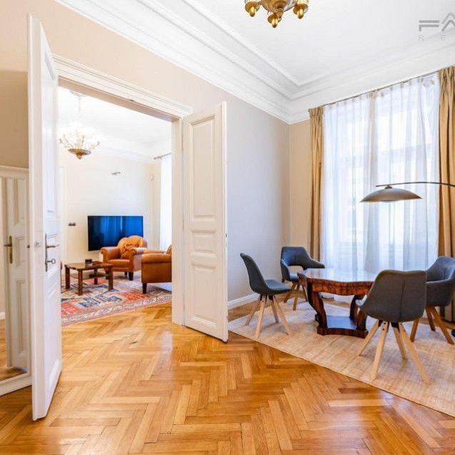 Apartment for rent, 4+1 - 3 bedrooms, 135m - Photo 1