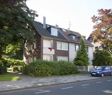 Individuelle Dachgeschloss-Single-Wohnung in Lierenfeld - Photo 3