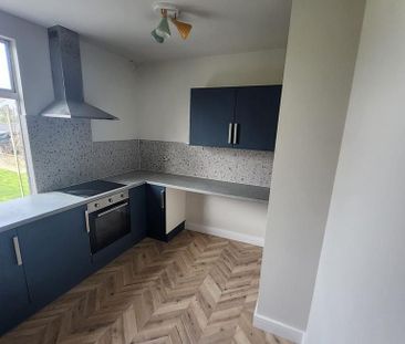 6 bedroom detached house to rent - Photo 4